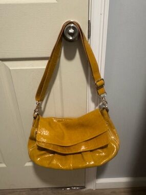 Leather Soltani Yellow Shoulder Bag with Flap and Adjustable Strap